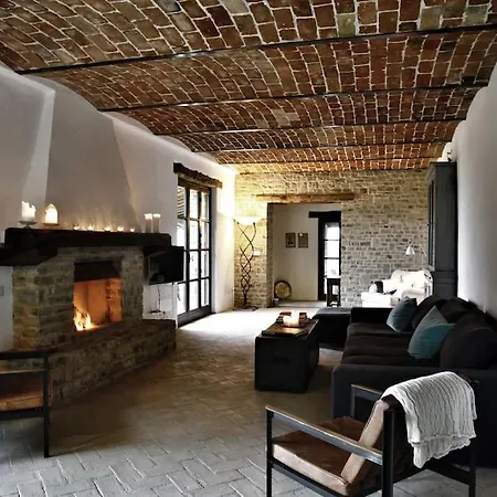 Villa Sessame, Piemonte, Italy *